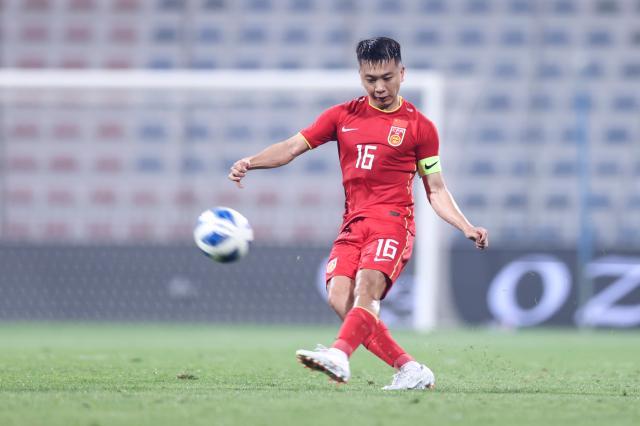 V站-温家宝：国际比赛节奏更快 希望比第一场打得更好