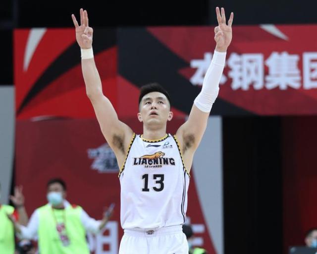 V站-三分升级令郭艾伦更无解 真正的巅峰才刚刚到来？